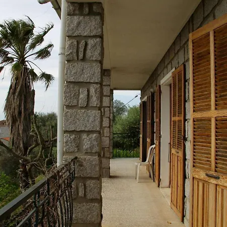 3 Pieces Avec Jardin Prive A Porto-vecchio - Fr-1-62-162 Villa *